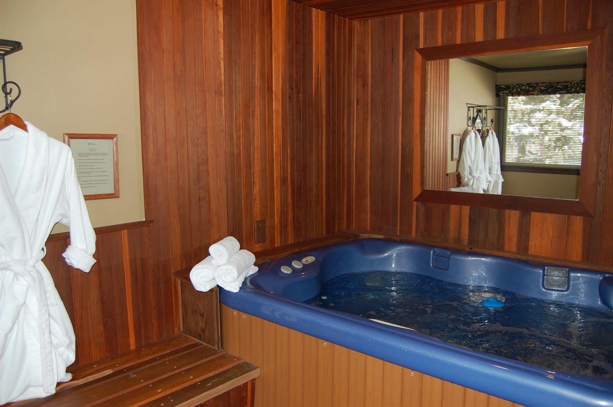 Highland Haven Creekside Inn Evergreen Kültér fotó